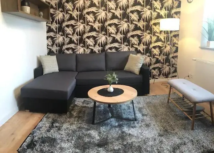 Lucy\'S Apartment